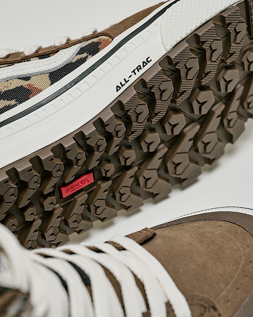 Sk8Hi Waterproof Insulated Shoe VANS Leopard Incense Beige ALT9