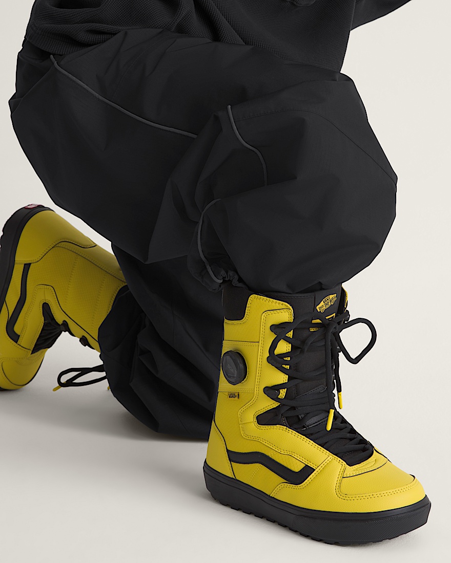 Invado OG Snowboard Boot VANS Black Yellow ALT1
