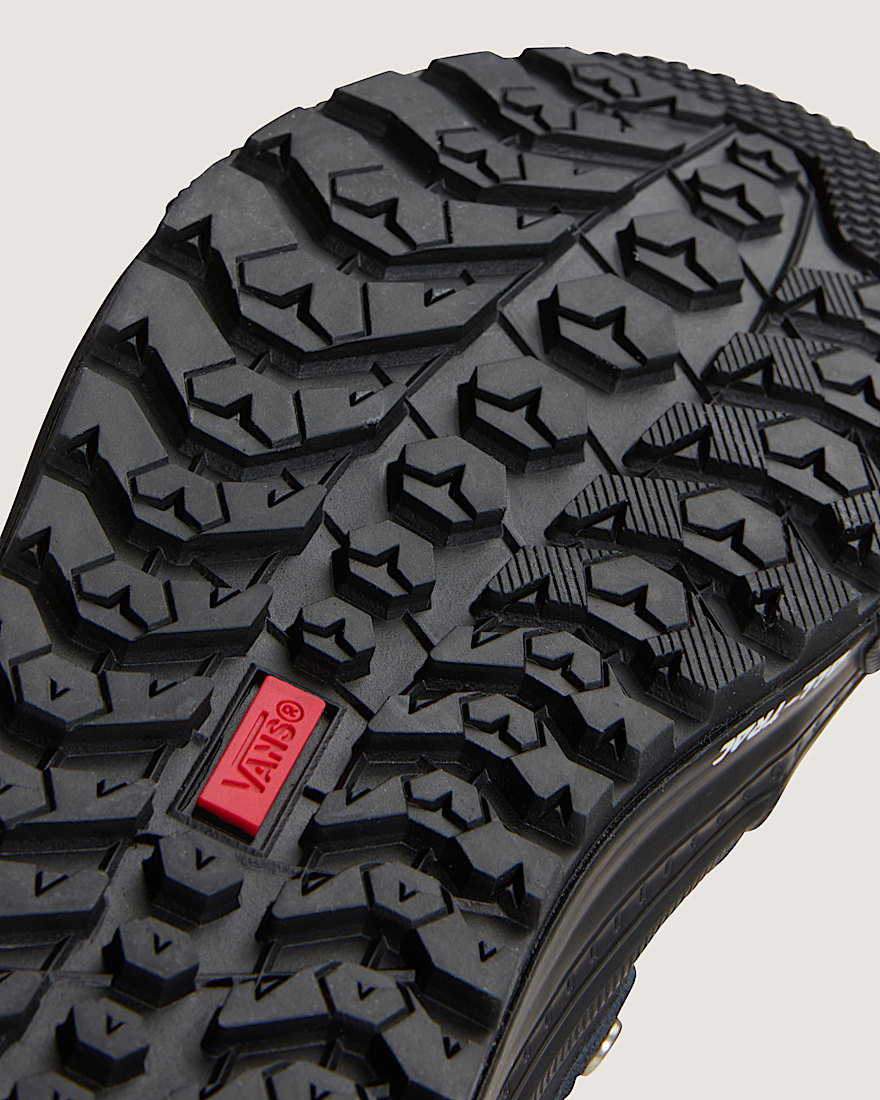 Sk8Hi Waterproof Insulated Shoe VANS Black ALT4
