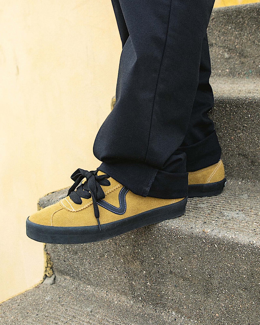 Sport Low Suede Shoe