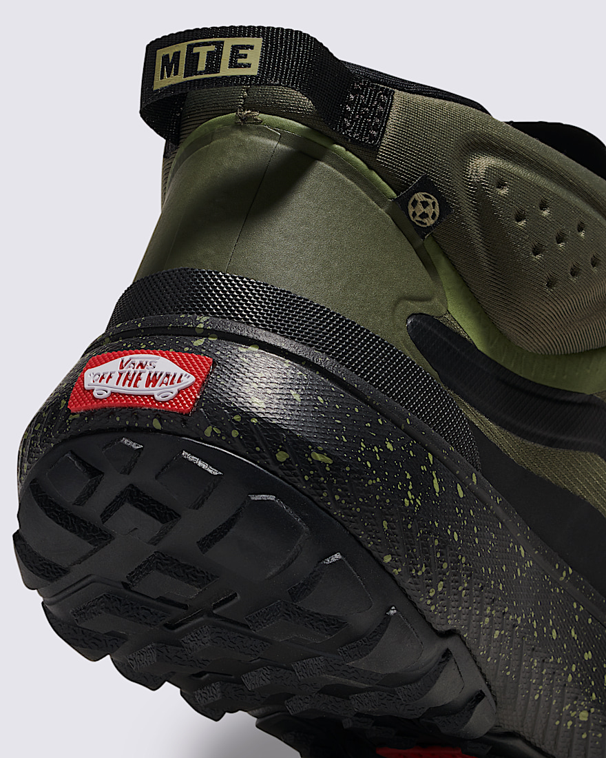 Crosspath Mid Shoe