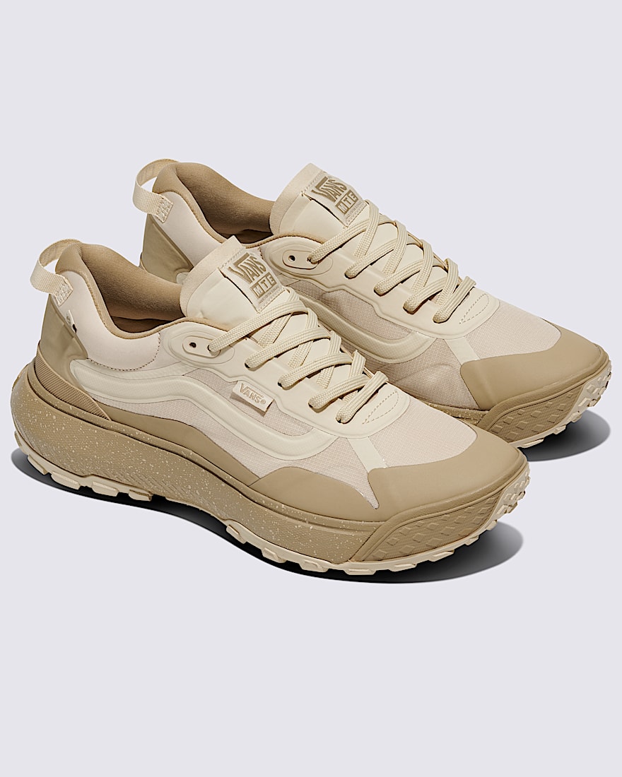 Crosspath Shoe