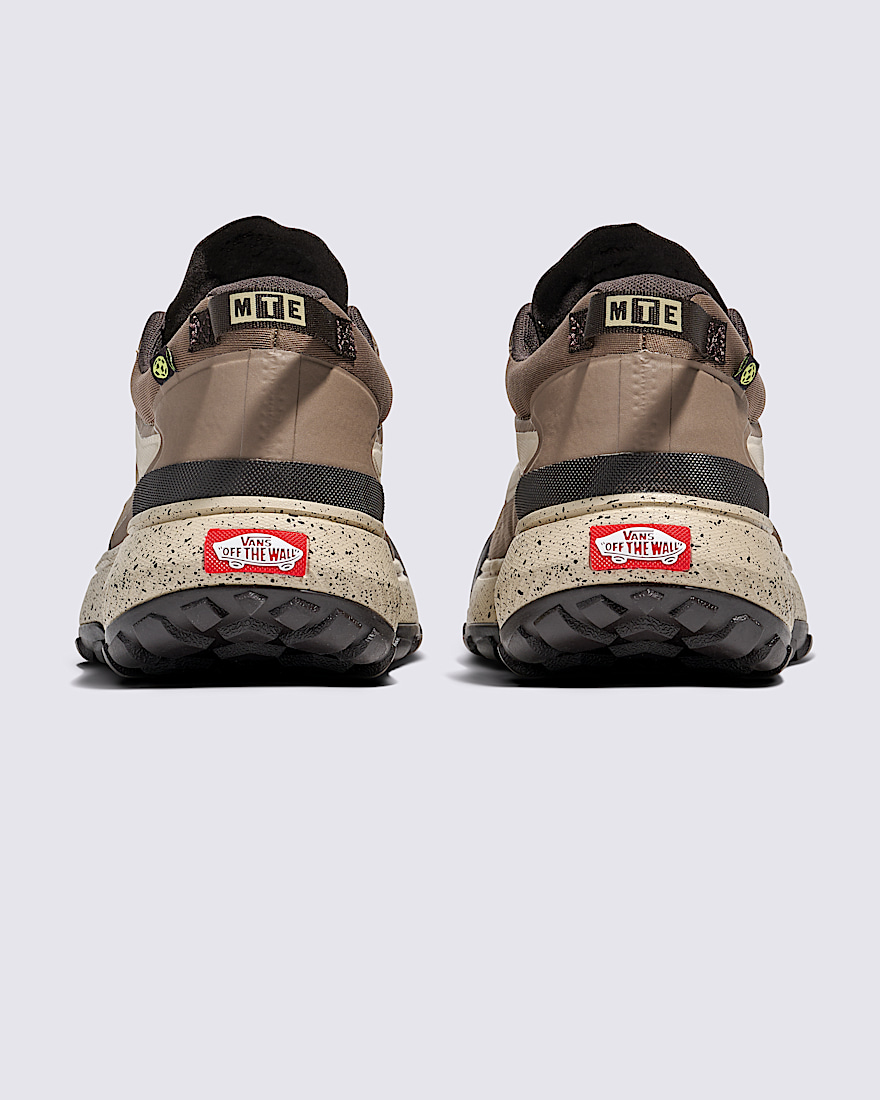 Crosspath Shoe