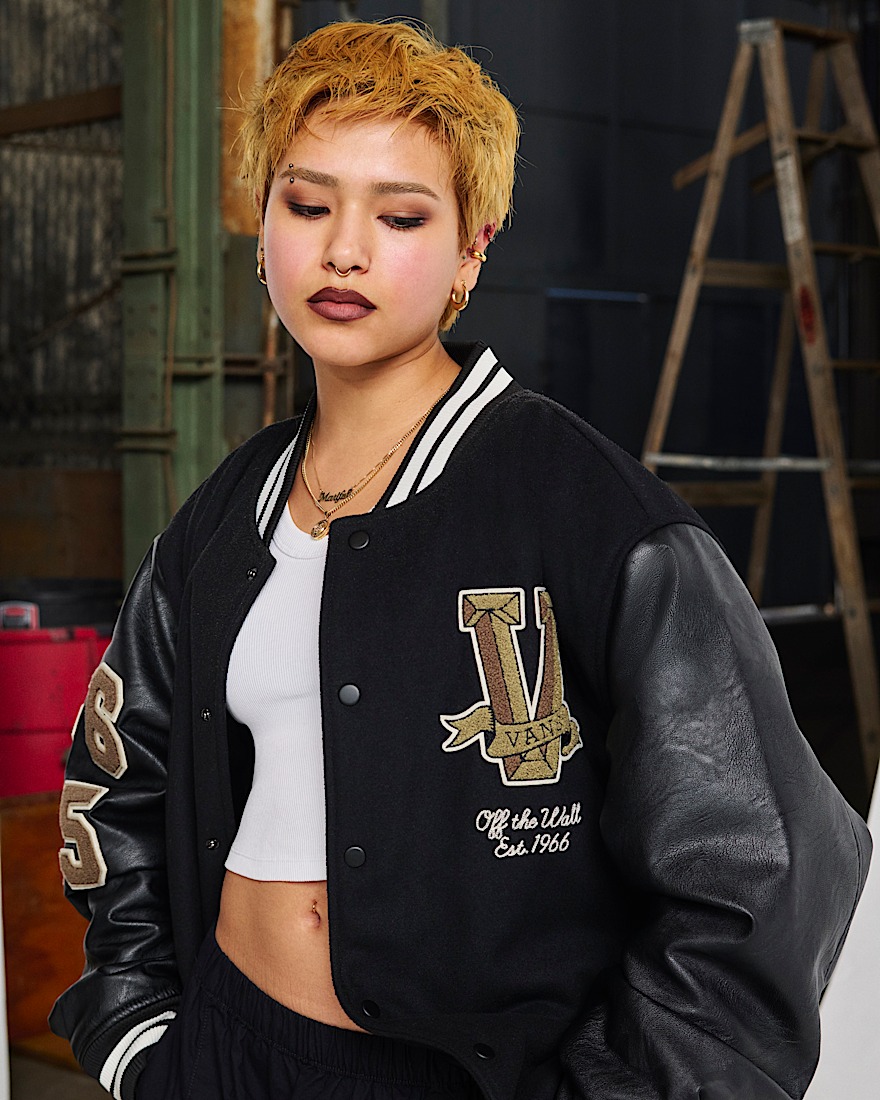 Premium Vans Tour Jacket