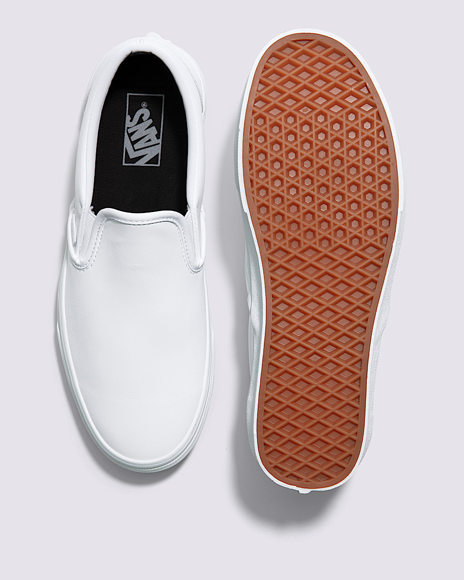 Classic SlipOn Shoe VANS True White ALT2