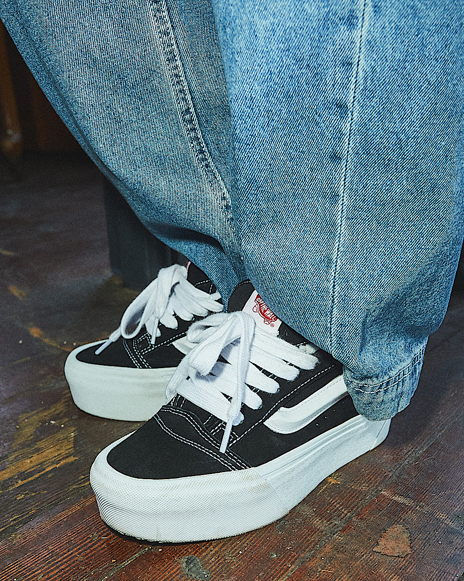 Knu Stack Shoe VANS Black  True White ALT1