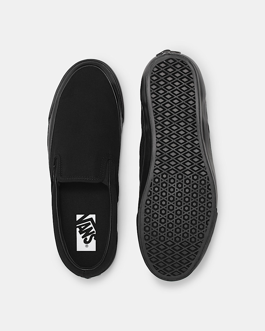 Premium SlipOn Shoe VANS Blackout ALT2