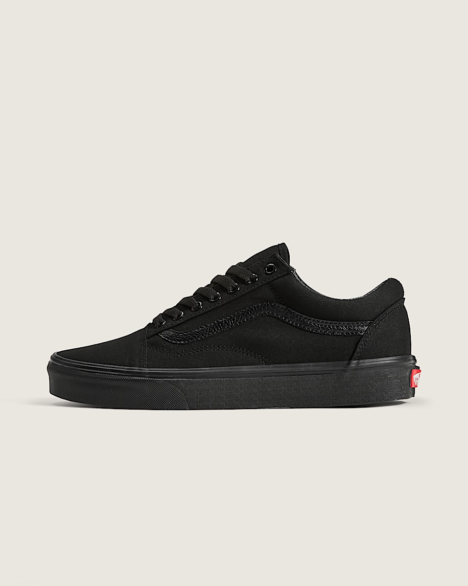 Old Skool Shoe VANS Blackout HERO