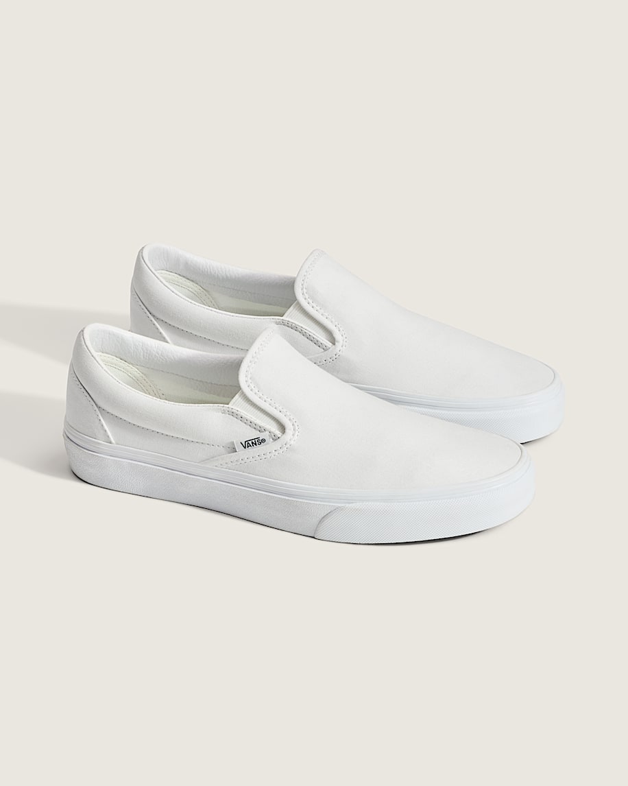Classic SlipOn Shoe VANS True White ALT2