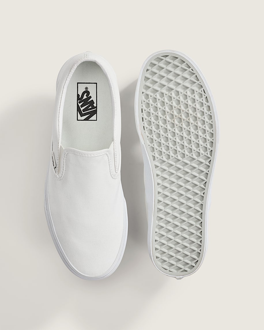 Classic SlipOn Shoe VANS True White ALT3