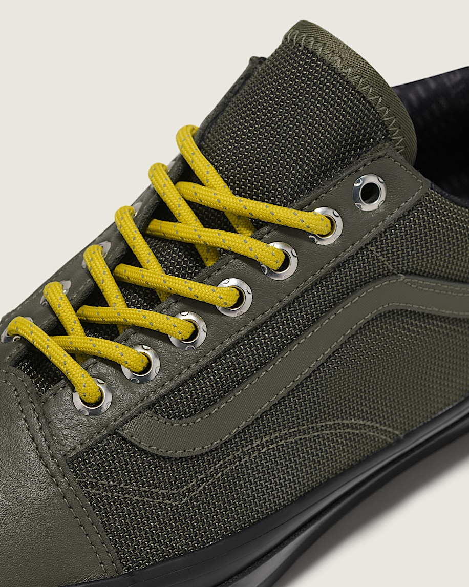 Premium Old Skool Gore-Tex Shoe - 6