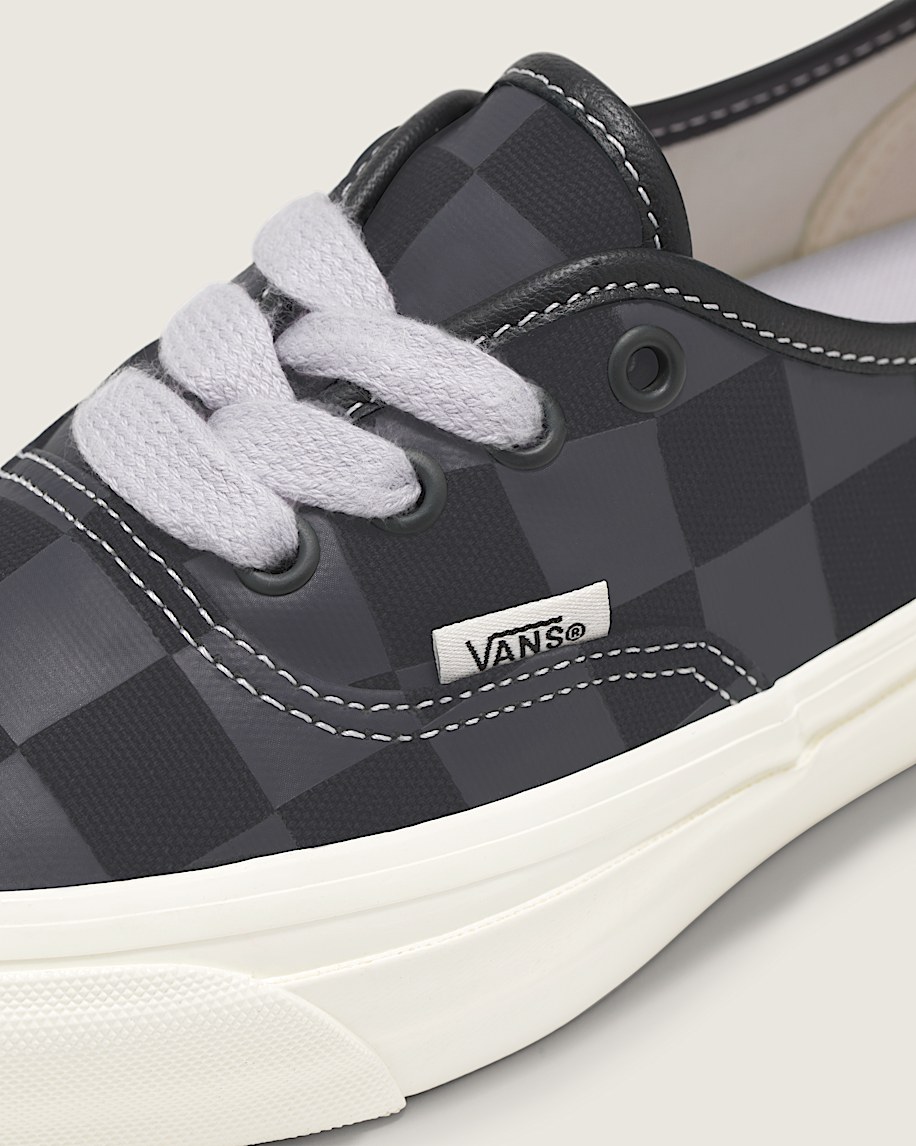 Premium Authentic Checkerboard Shoe VANS Black ALT5