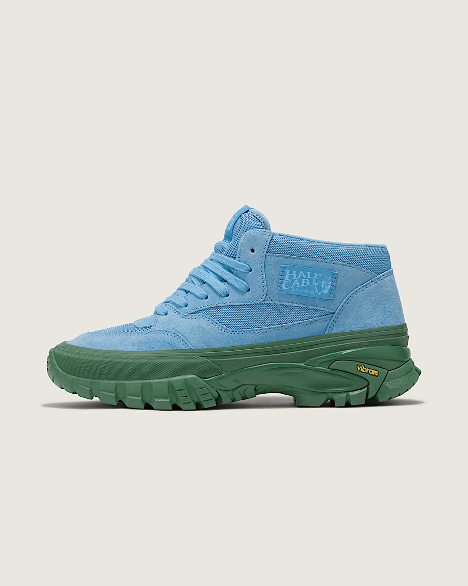 OTW Half Cab 33 Trail Vibram in Blue | Vans