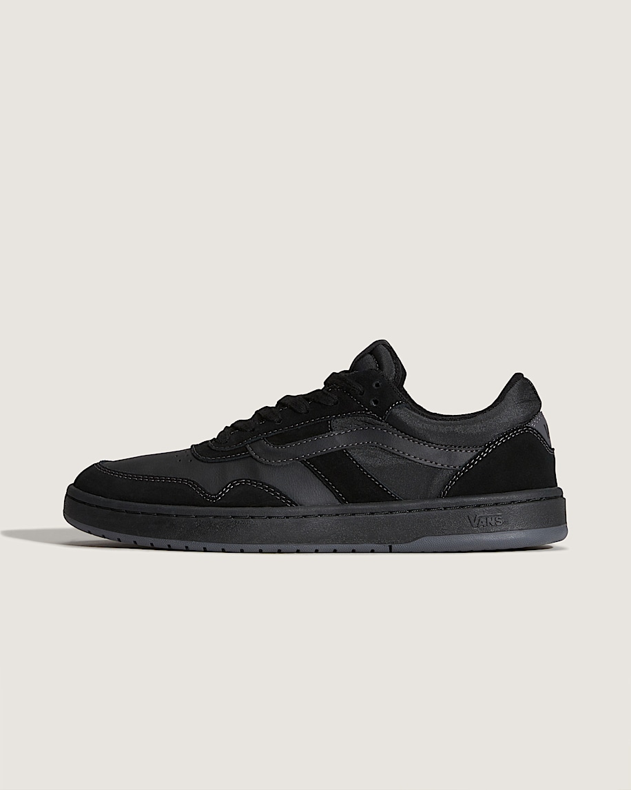 Cruze 30 Shoe VANS Blackout HERO