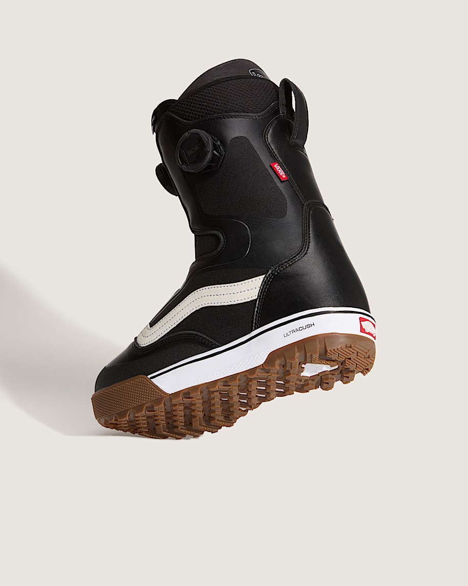 Aura Pro Snowboard Boot in Black / White | Vans