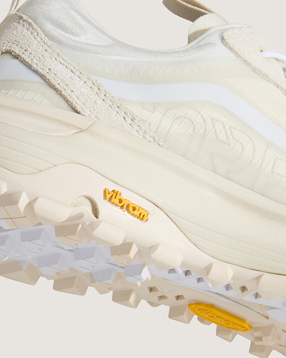 Crosspath XC GORETEX Shoe VANS White ALT10