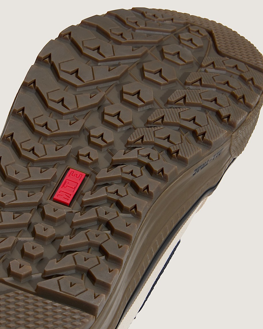 Sk8-Hi Waterproof Insulated Shoe - 6