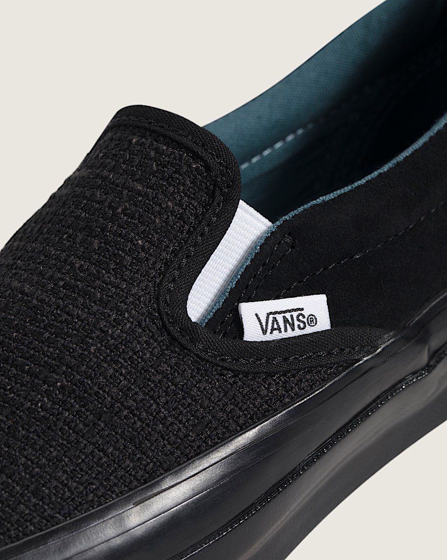Premium Classic SlipOn Shoe VANS Black ALT4