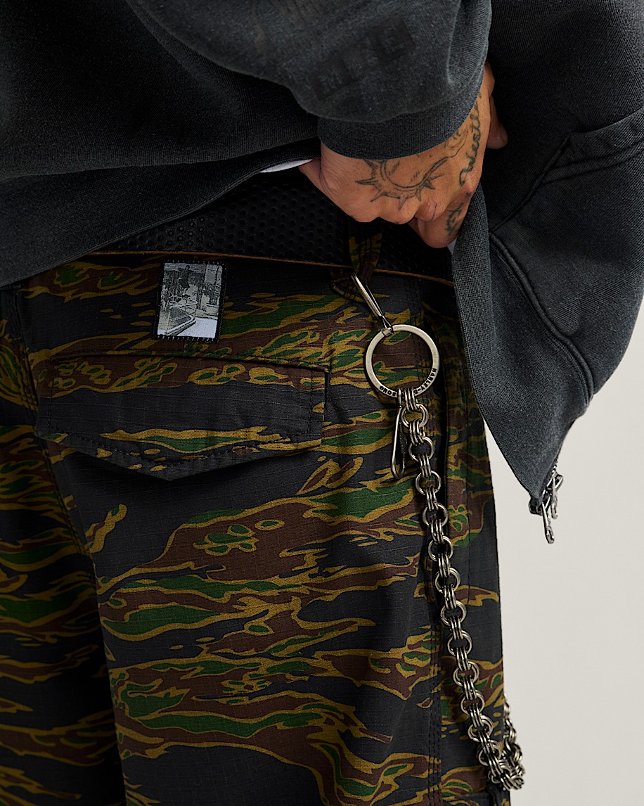 Skate Loose Cargo Pants by Atiba Jefferson VANS Atiba Camo Black ALT4