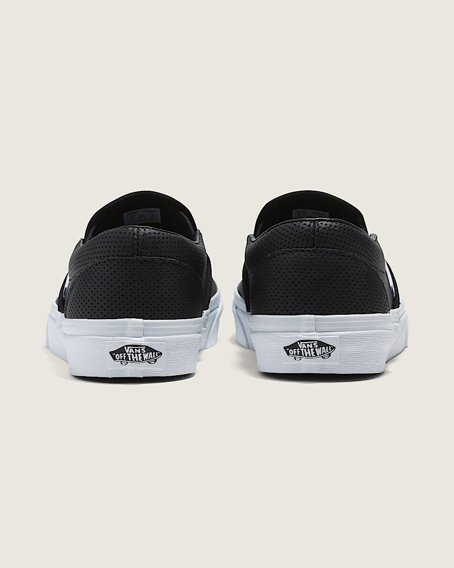 Classic SlipOn Shoe VANS Black ALT3