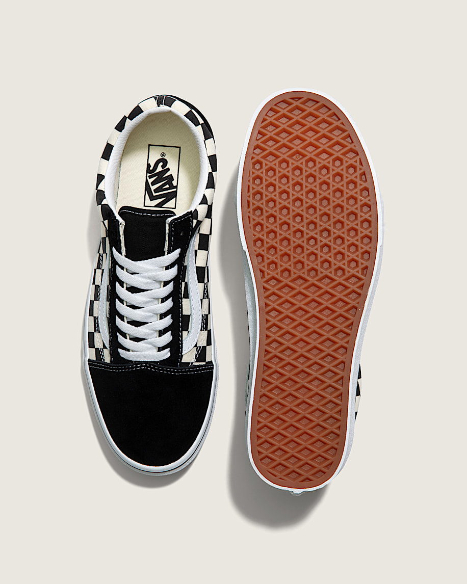 Old Skool Checkerboard Shoe VANS Checkerboard Black  White ALT2