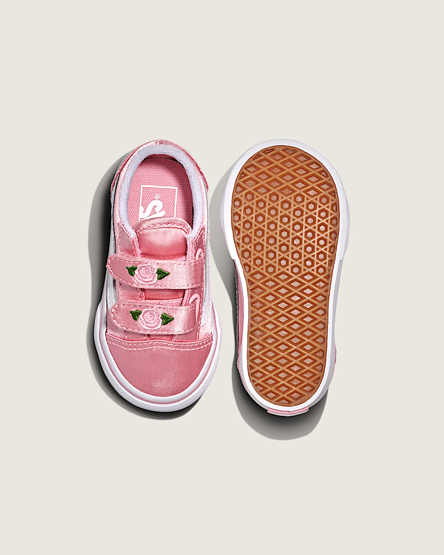 Toddler Old Skool V Satin Shoe in Pink | Vans