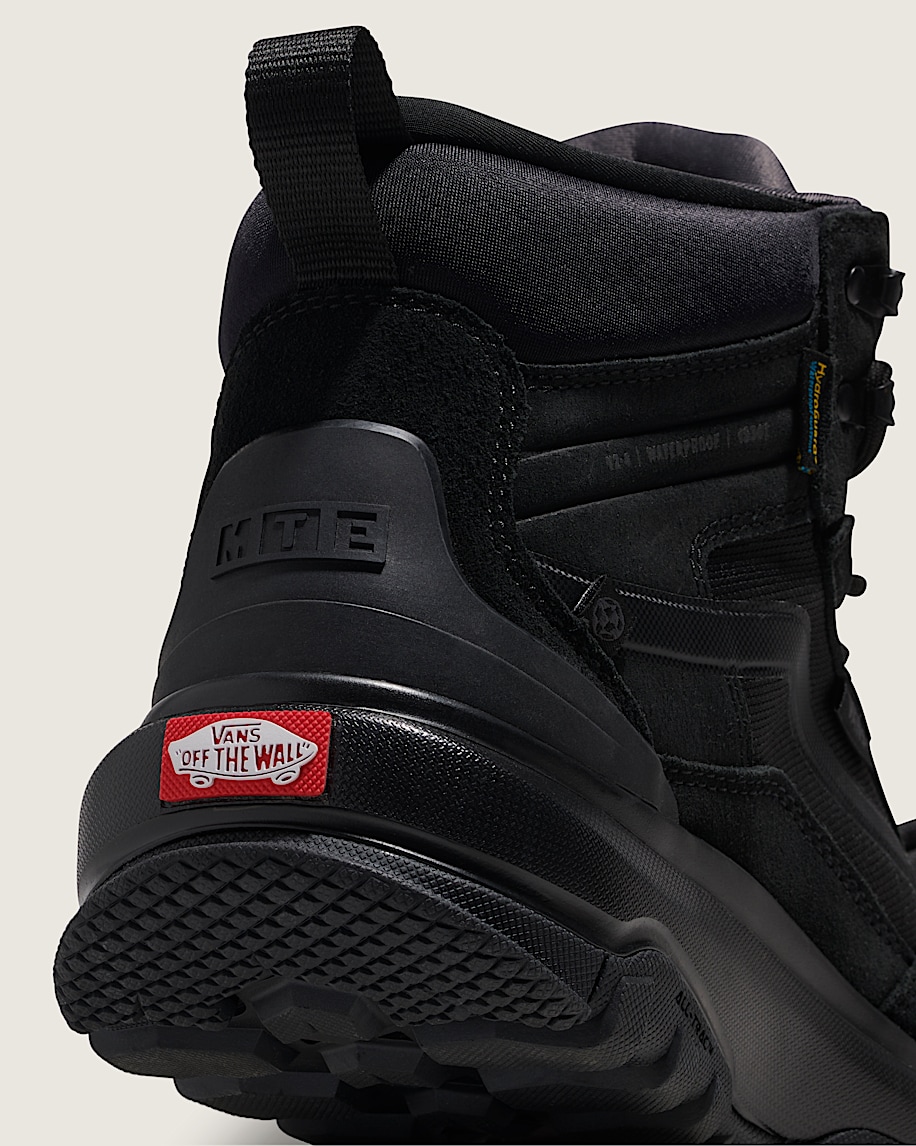 Crestline Waterproof Shoe VANS Black ALT6