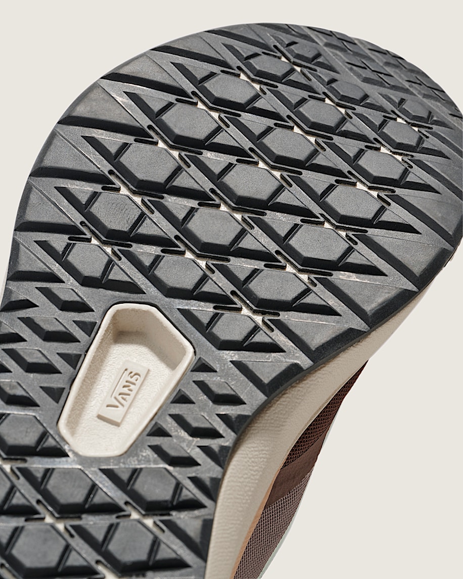 UltraRange 20 Shoe VANS Muave  Beige  Black ALT4