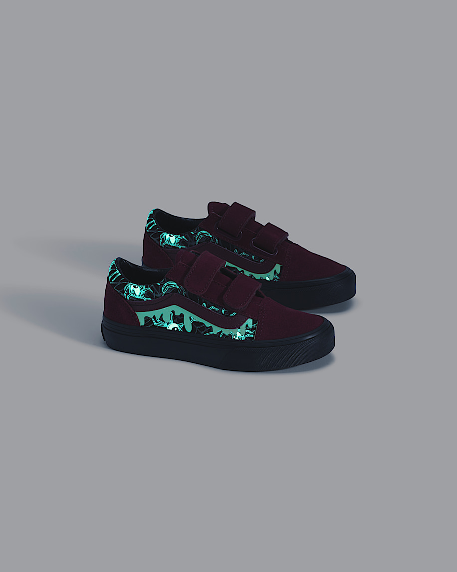 Little Kids Old Skool V Halloween Shoe VANS In the Shadows Black  Port Red ALT4