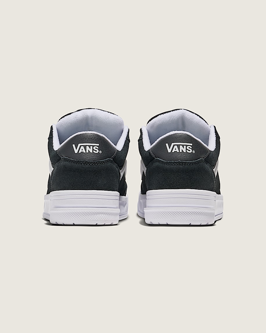 Big Kids Hylane Shoe in Black | Vans