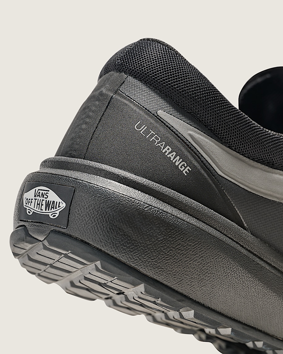 UltraRange 20 Shoe VANS Blackout ALT5