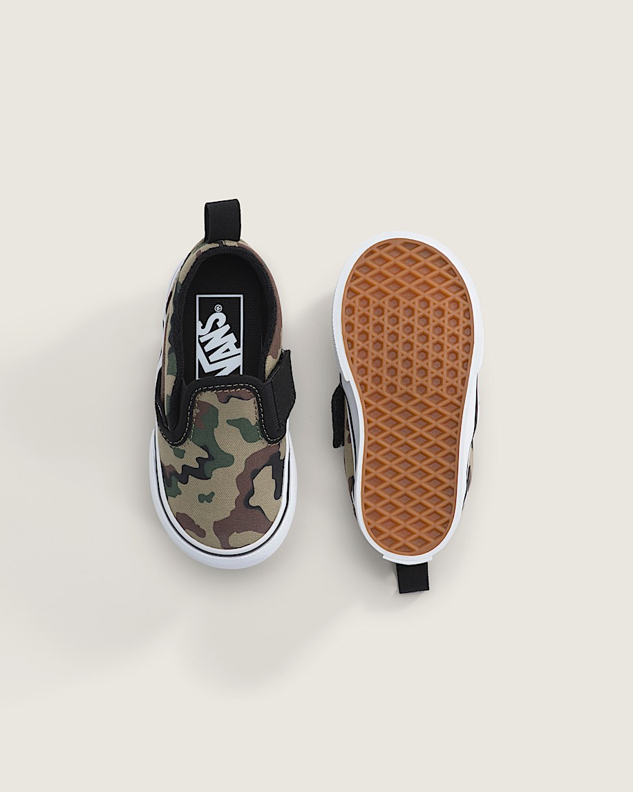 Toddler Classic Slip-On V Shoe - 3