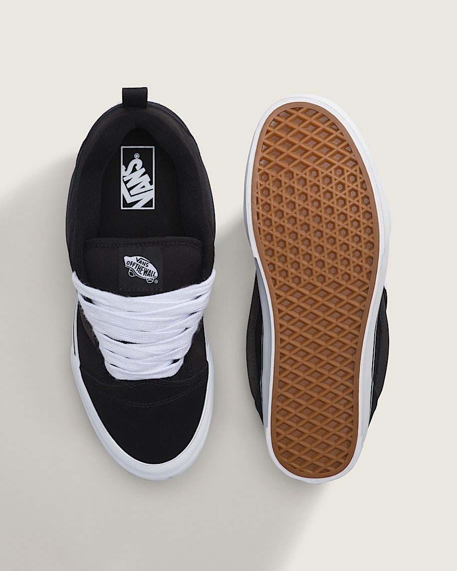 Knu Skool Shoe in Black | Vans
