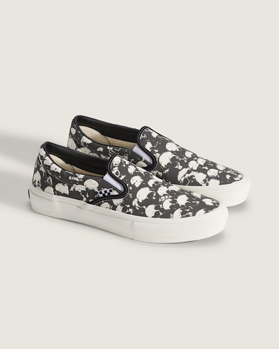 Skate SlipOn Shoe VANS Black  White ALT1