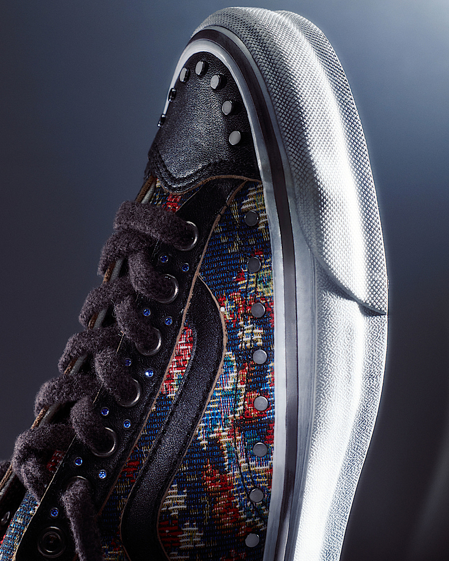 OTW Old Skool 36 Vibram VANS Floral Black ALT1