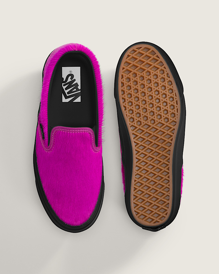 Premium Classic Slip-On Shoe in Fuchsia Pink | Vans