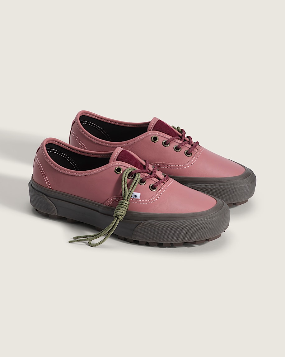 Premium Authentic V-Lug Shoe - 2