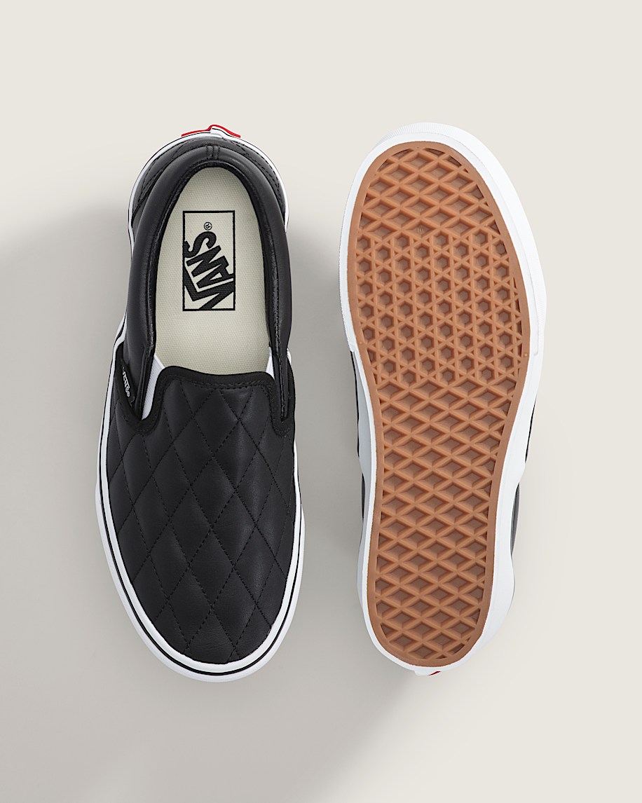 Classic SlipOn Platform Shoe VANS Black ALT2