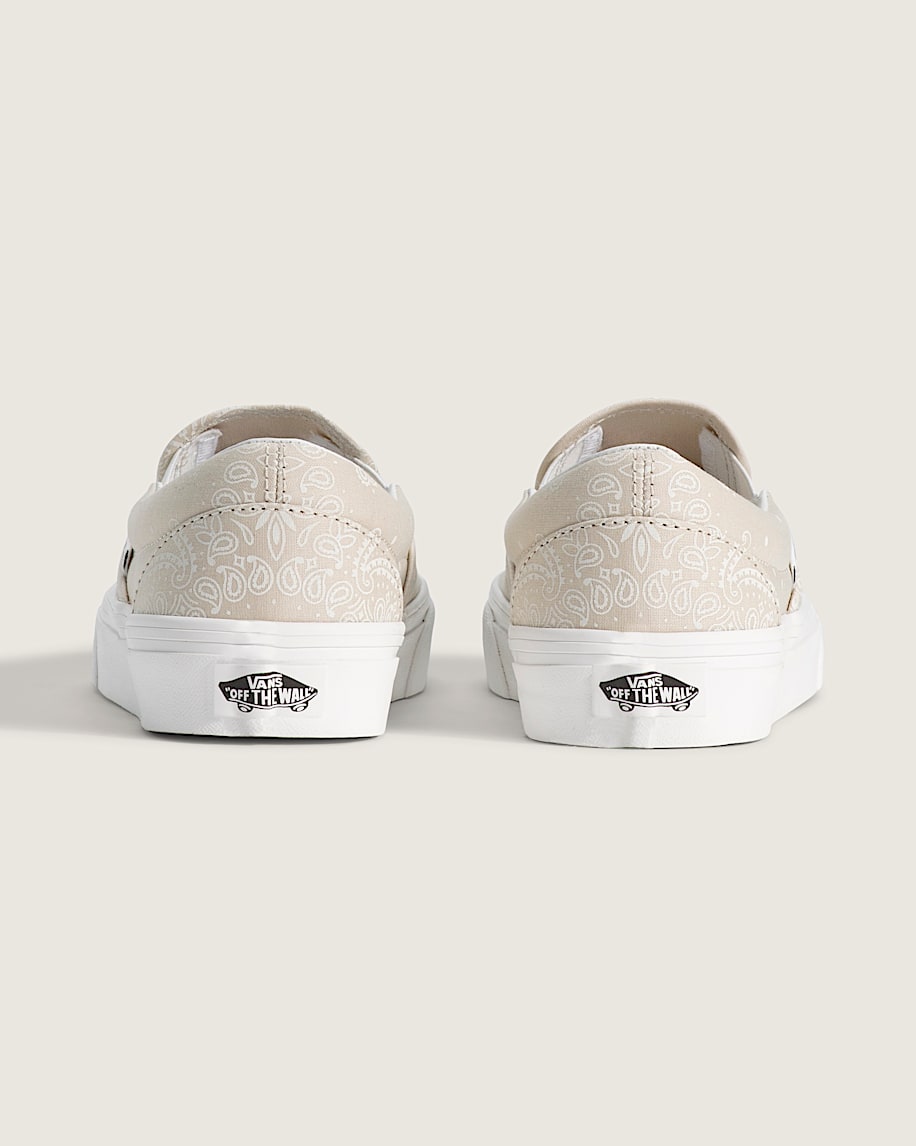 Classic SlipOn Shoe VANS Oatmeal Beige  White ALT3