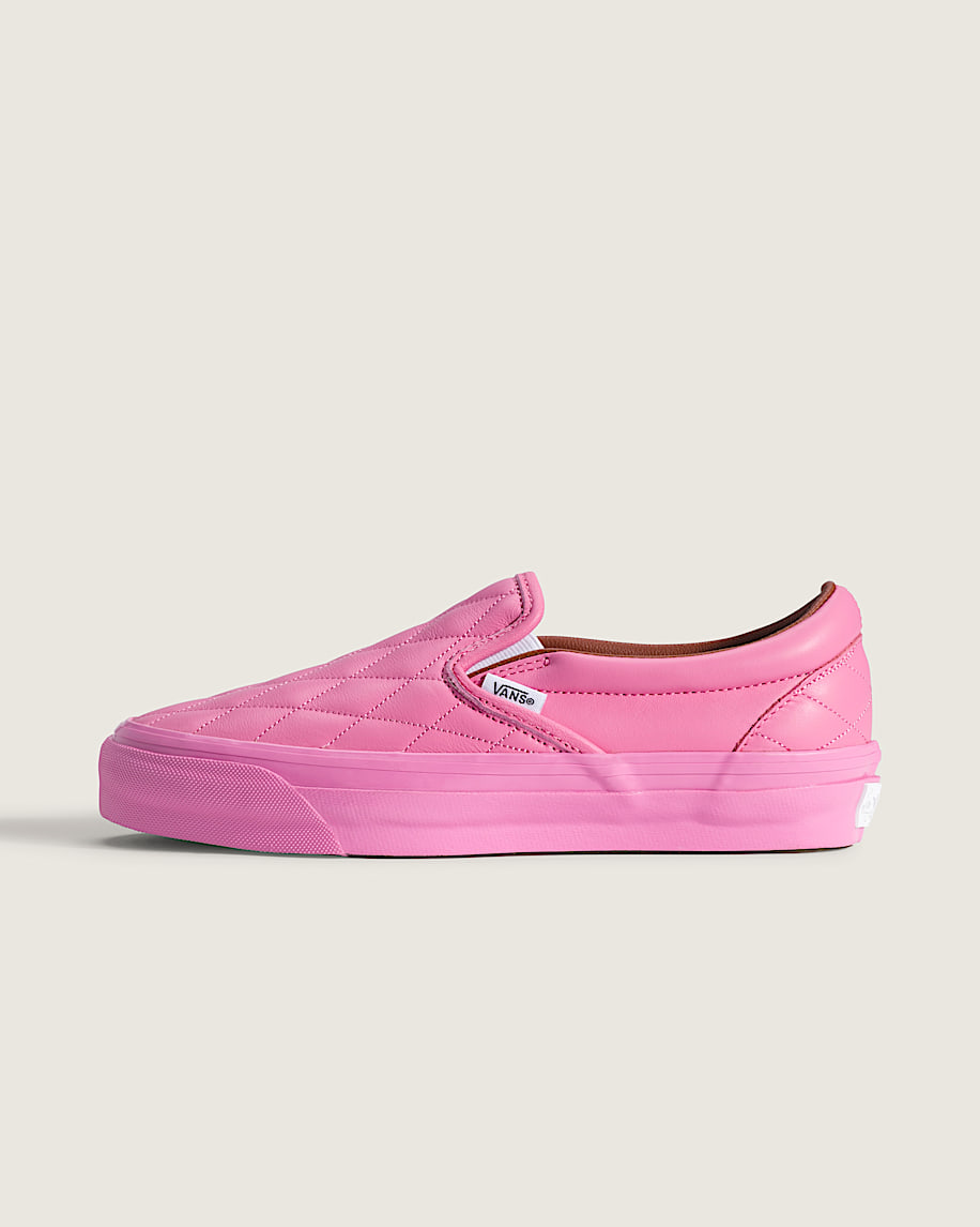 Premium Classic SlipOn Shoe VANS Pink HERO