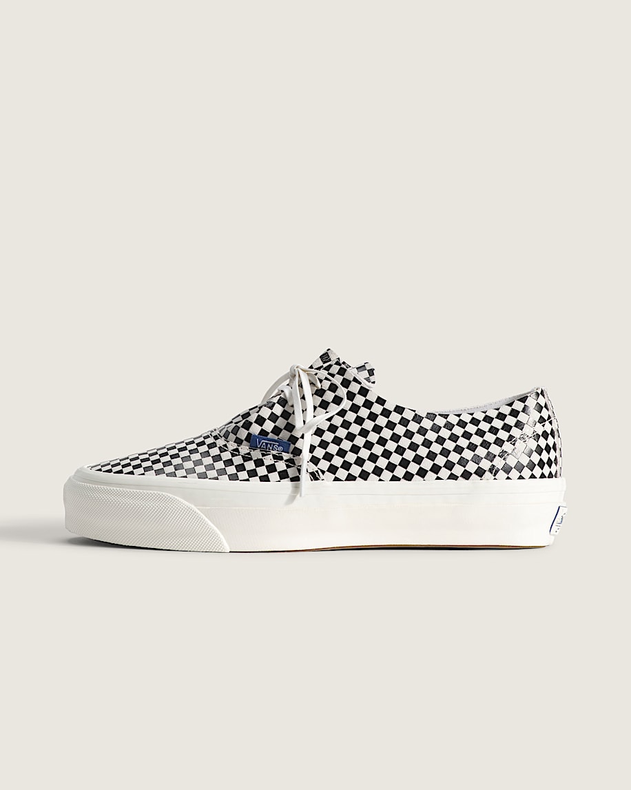 Premium Authentic Ease Checkerboard Shoe VANS Checkerboard Black  White HERO