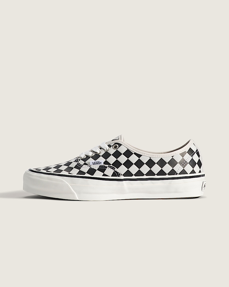 Premium Authentic Shoe VANS Checkerboard Black  White HERO