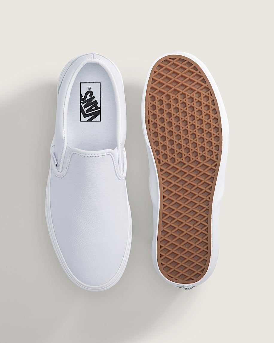 Classic SlipOn Shoe VANS True White ALT2