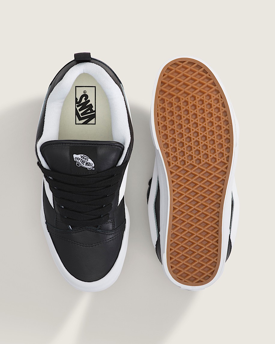 Knu Skool Shoe VANS Black  True White ALT2