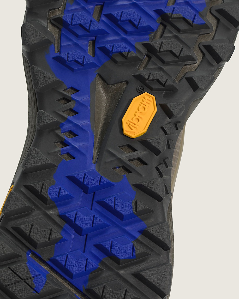 Crosspath XC GORETEX Shoe VANS Bungee Cord Brown  Coal Grey ALT4