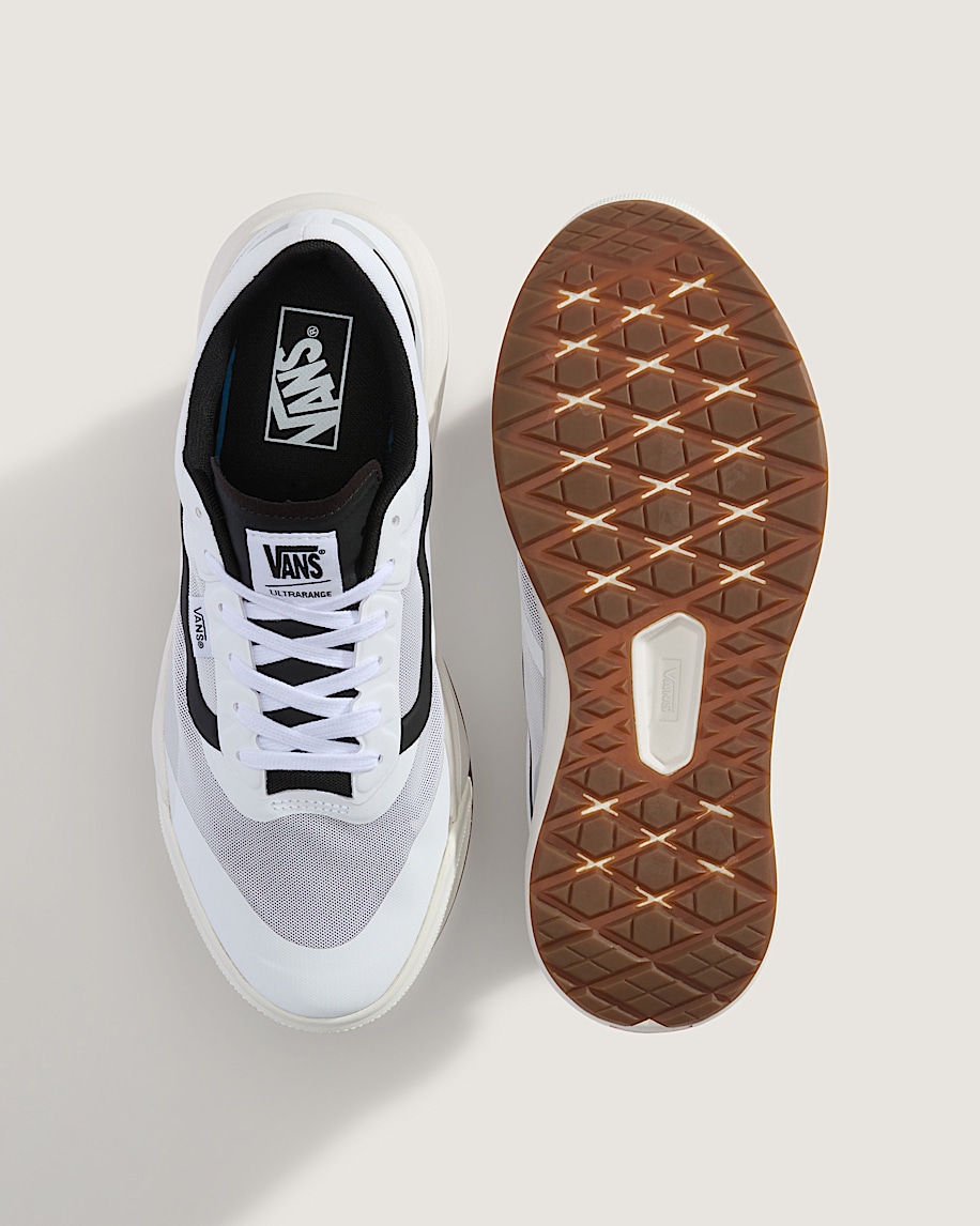 UltraRange 20 Shoe VANS White  Black ALT2