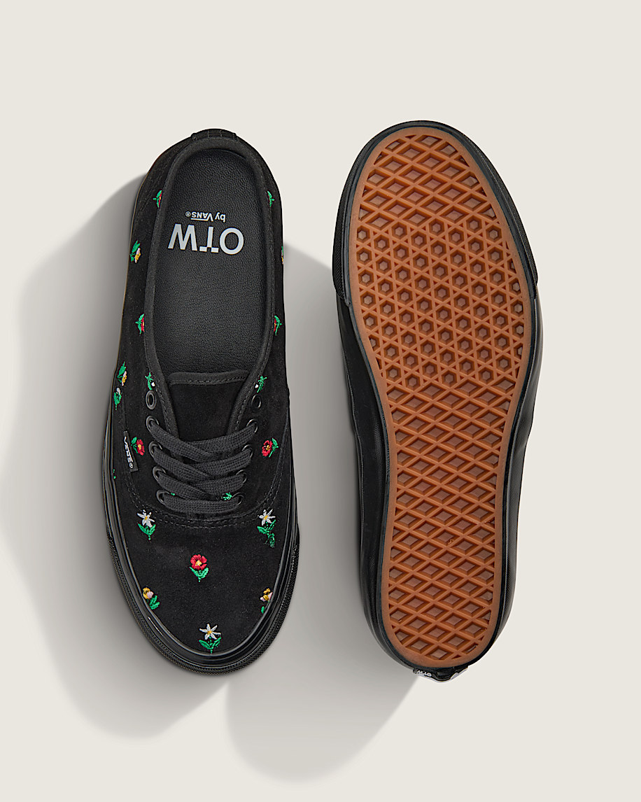 OTW Authentic 44 VANS Flower Print Black ALT2
