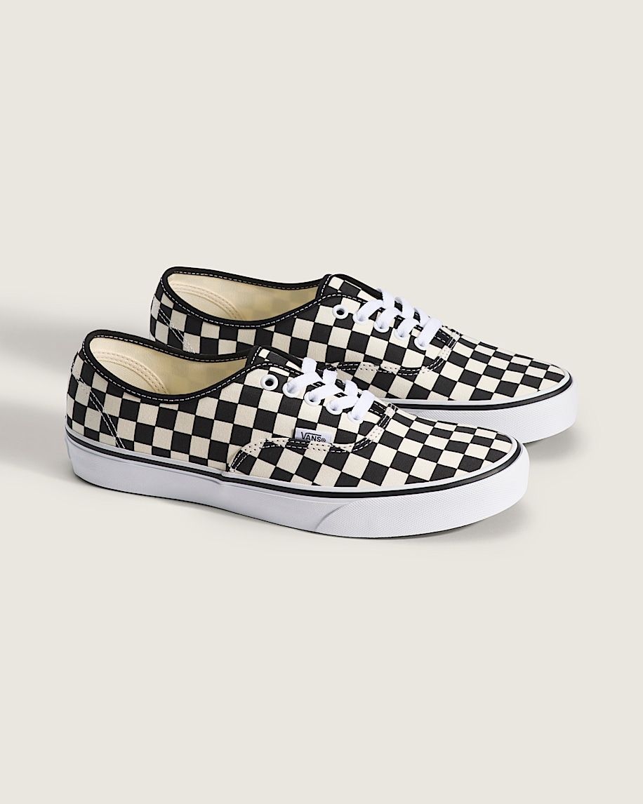 Authentic Checkerboard Shoe VANS Checkerboard Black  White ALT2