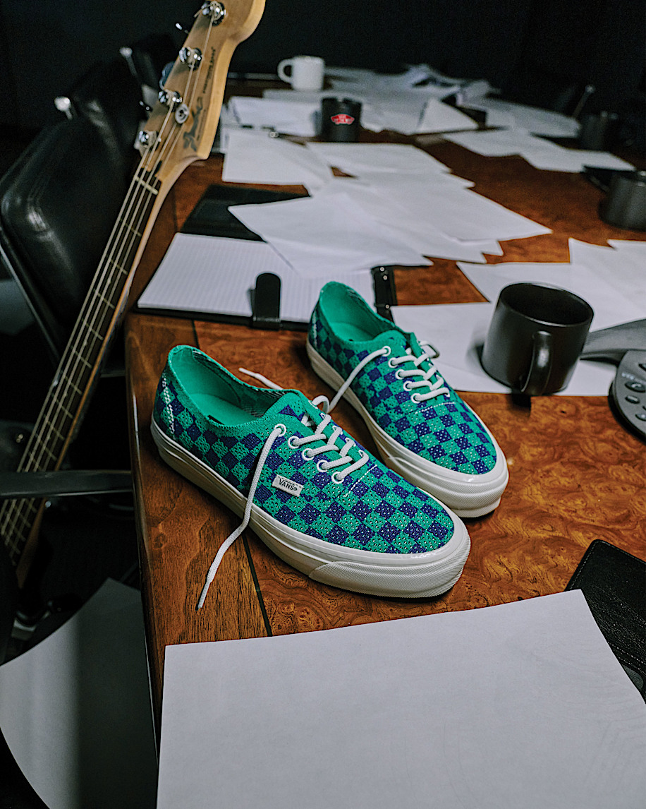 Premium Authentic Checkerboard Shoe VANS Checkerboard Green  Navy Blue ALT1