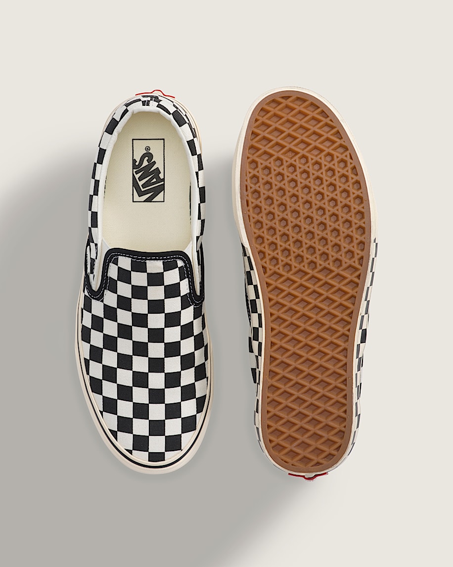 Classic SlipOn Checkerboard Shoe VANS Checkerboard Black  Marshmallow White ALT2